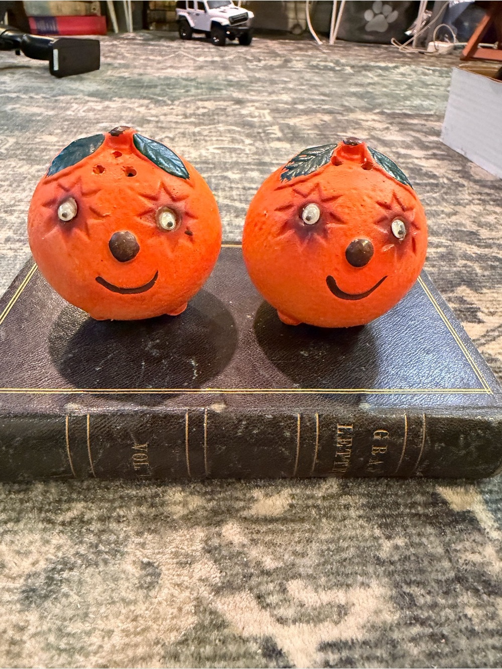 Vintage anthropomorphic orange salt and pepper shakers